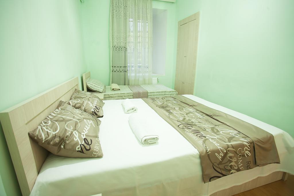 Apartment in Old Tbilisi Orbeliani Square Esterno foto