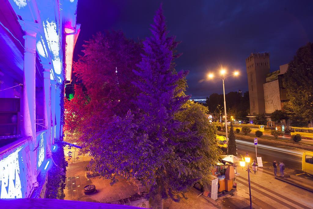 Apartment in Old Tbilisi Orbeliani Square Esterno foto